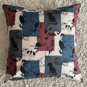 Square Cats Cushion Cover (red/blue)